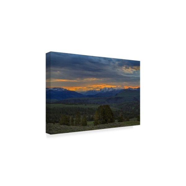 Galloimages Online 'Yellowstone Sunrise' Canvas Art,30x47